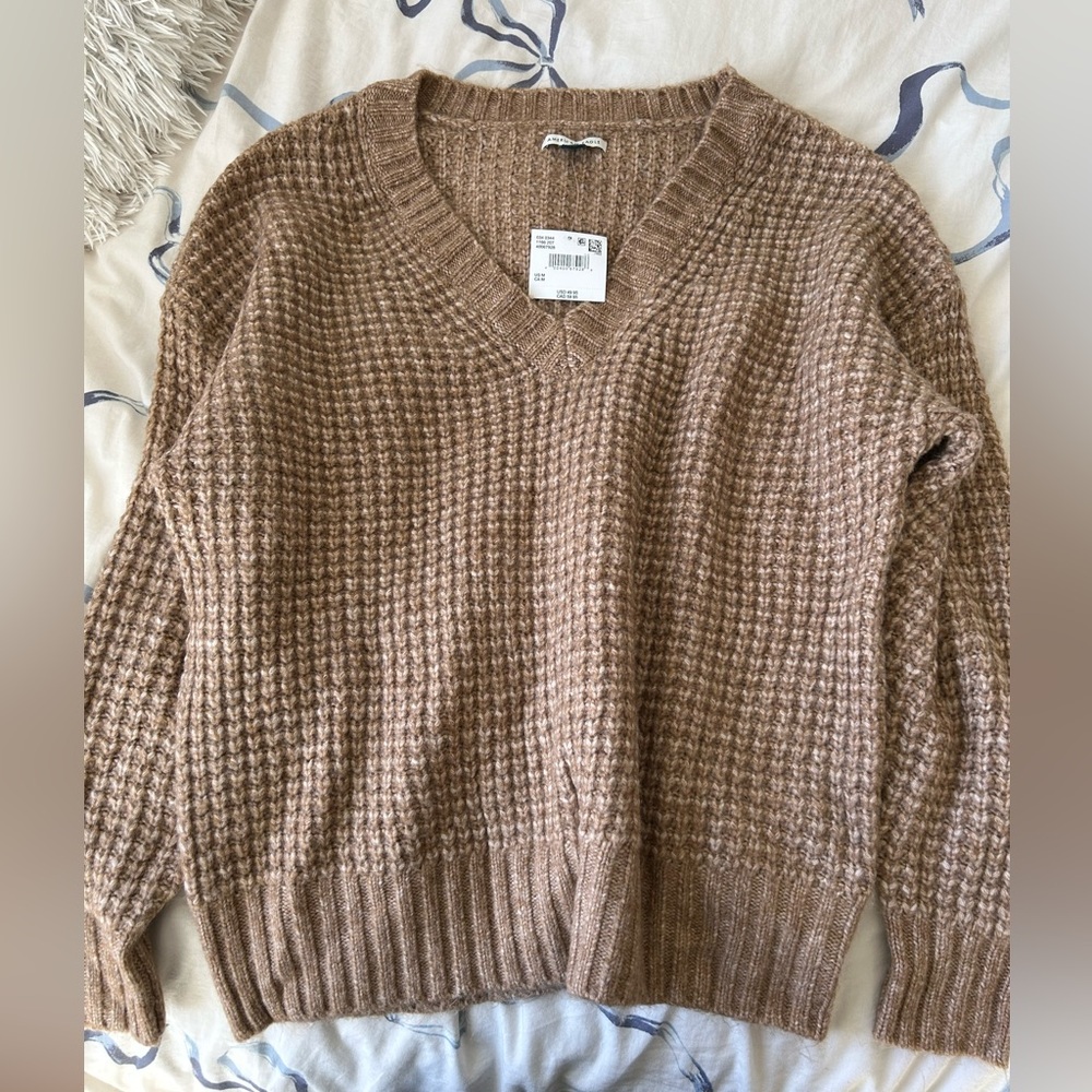American Eagle Outfitters V-Neck Tan Sweater